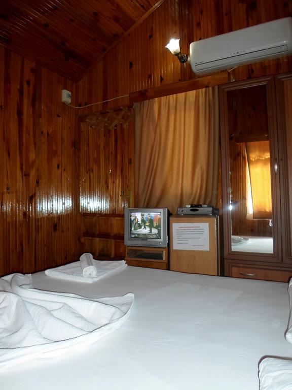 Oran Pansiyon Agac Evler Hotell Çıralı Rom bilde