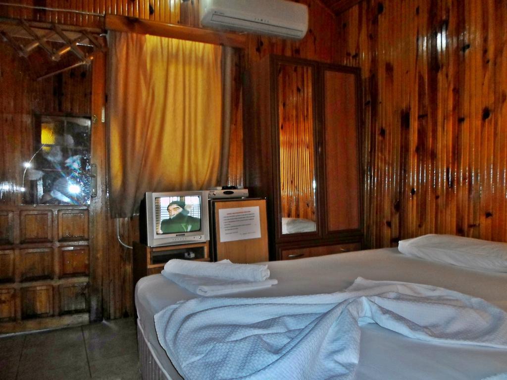 Oran Pansiyon Agac Evler Hotell Çıralı Eksteriør bilde